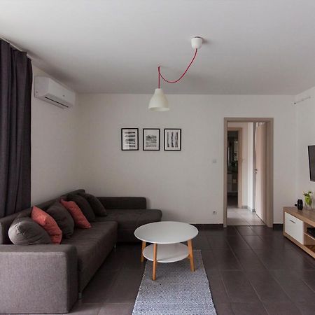 Dobo Apartman Szegedin Exterior foto