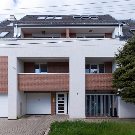 Dobo Apartman Szegedin Exterior foto