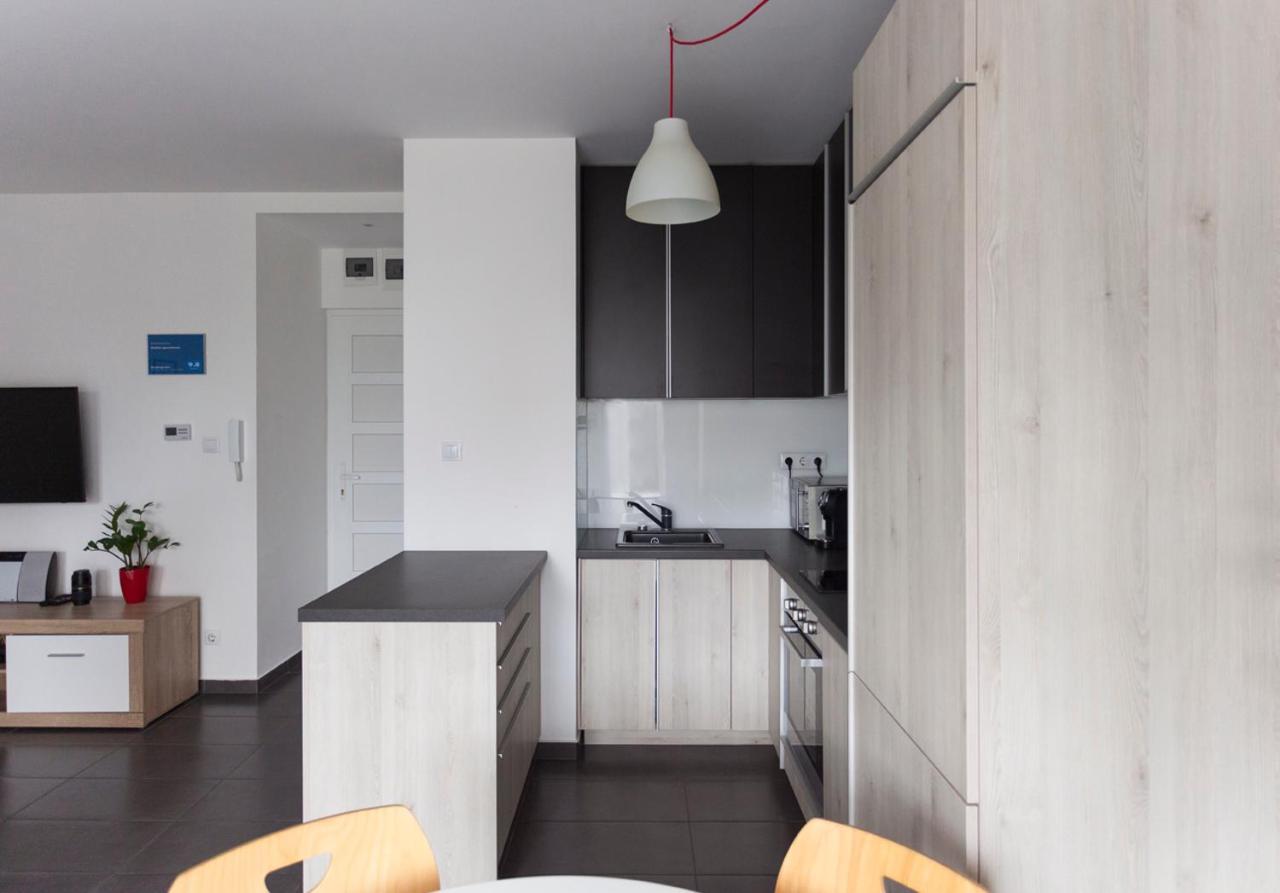 Dobo Apartman Szegedin Exterior foto